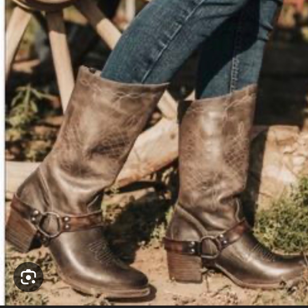 NWT Shawna Freebirds